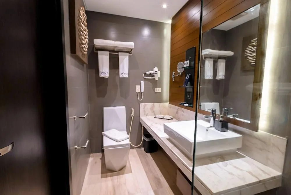 Coro Hotel Μακάτι 4*,